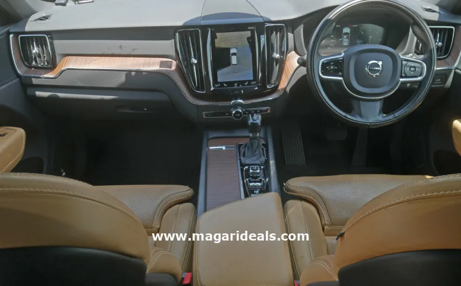 VOLVO XC60 D4 in Kenya for Sale | Magari Deals