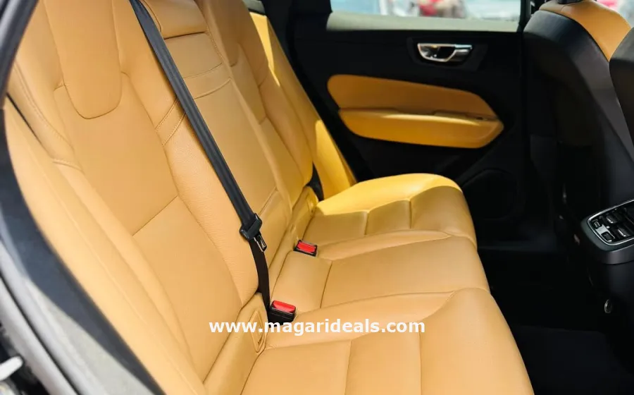 2018 VOLVO XC60 T5 in Kenya for Sale | Magari Deals