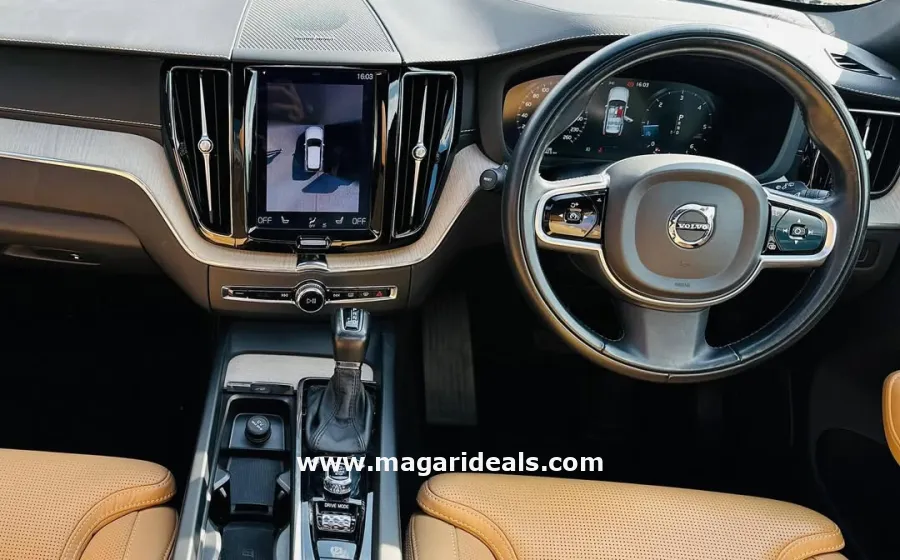 2020 Volvo XC60 D4 in Kenya for Sale | Magari Deals