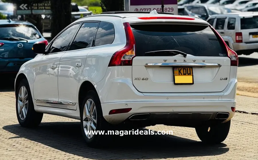 2017 VOLVO XC60 D4 in Kenya for Sale | Magari Deals