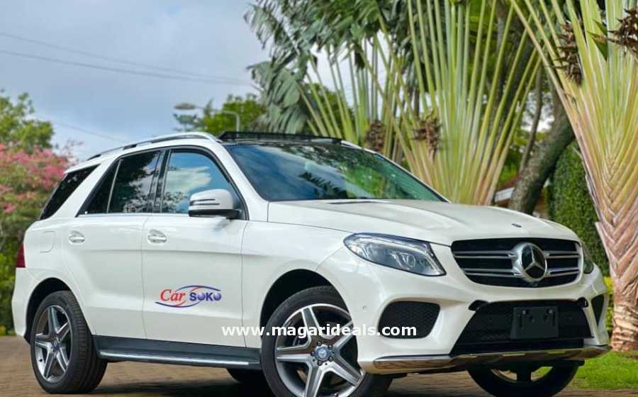 MERCEDES BENZ GLE350D 4MATIC with SUNROOF  for Sale | Best Buy
