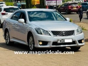 2025 Toyota Crown Athlete Cars in Kenya: Price from Kshs 1,550,000 (used V6) to Ksh 9M (new hybrid). Compare luxury sedan, Test drive in Nairobi/Mombasa & buy today!