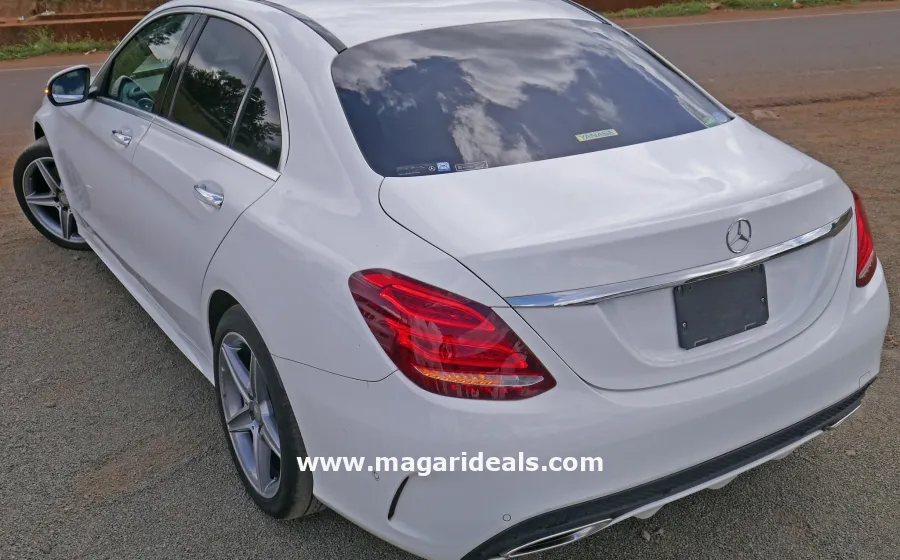 MERCEDES BENZ C200 in Kenya for Sale | Magari Deals