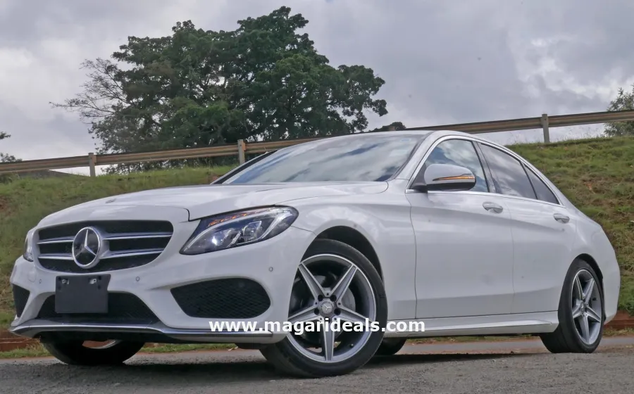 MERCEDES BENZ C200 in Kenya for Sale | Magari Deals