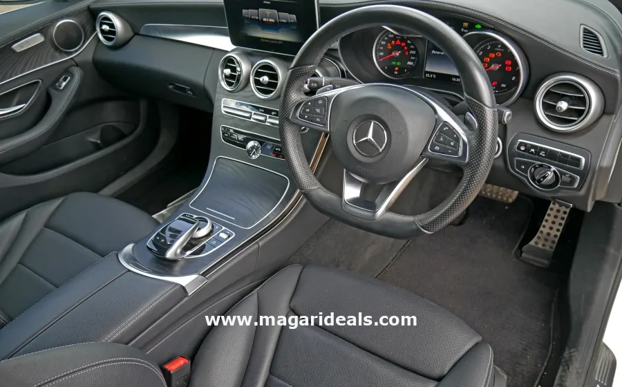 MERCEDES BENZ C200 in Kenya for Sale | Magari Deals