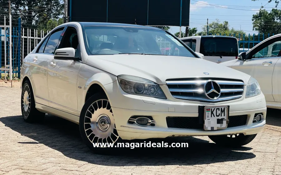 Mercedes Benz C200 in Kenya for Sale | Magari Deals