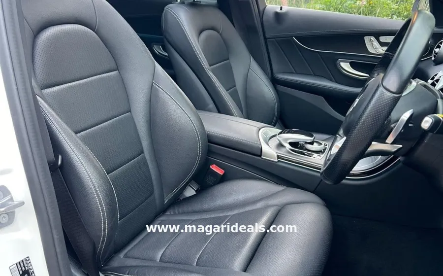 Mercedes C250 2017 model in Kenya for Sale | Magari Deals