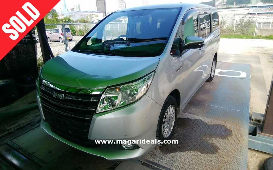 Toyota Voxy for Sale | Best Buy