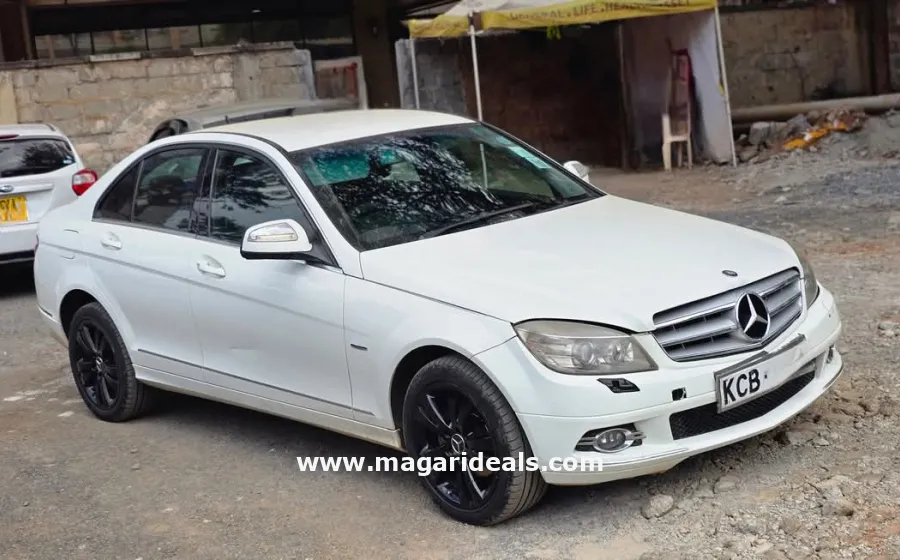Mercedes Benz C200 in Kenya for Sale | Magari Deals