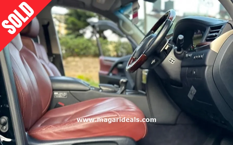 LEXUS LX570 with SUNROOF in Kenya for Sale | Magari Deals