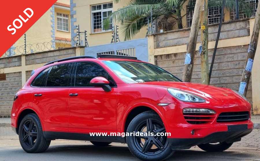 PORSCHE CAYENNE with SUNROOF  for Sale | Magari Deals