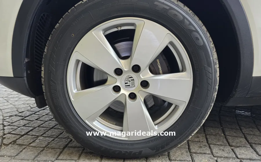 PORSCHE CAYENNE TURBO with SUNROOF in Kenya for Sale | Magari Deals