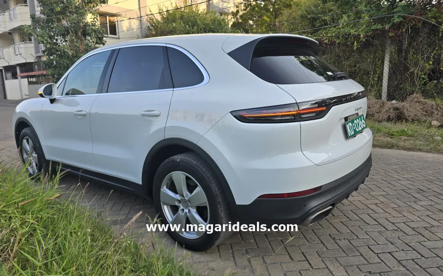 PORSCHE CAYENNE TURBO with SUNROOF in Kenya for Sale | Magari Deals