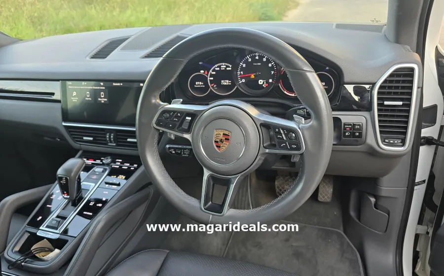 PORSCHE CAYENNE TURBO with SUNROOF in Kenya for Sale | Magari Deals