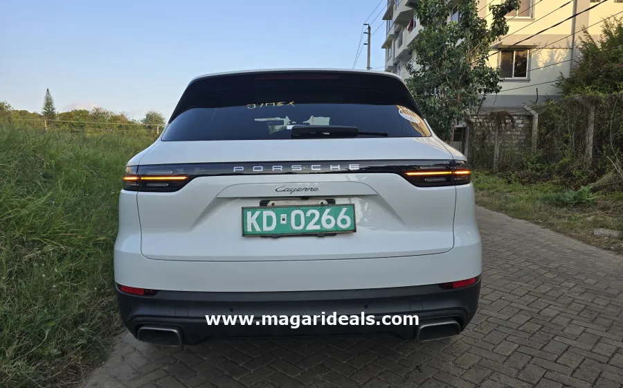 PORSCHE CAYENNE TURBO with SUNROOF in Kenya for Sale | Magari Deals
