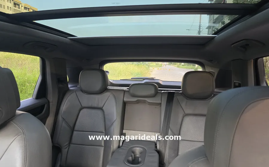 PORSCHE CAYENNE TURBO with SUNROOF in Kenya for Sale | Magari Deals