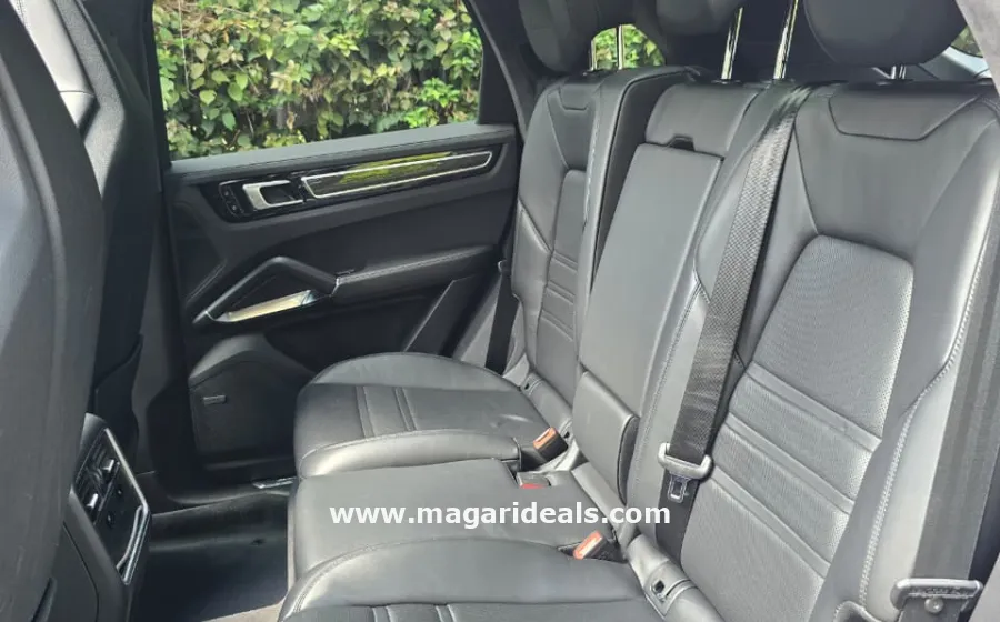 2020 Porsche Cayenne Turbo in Kenya for Sale | Magari Deals