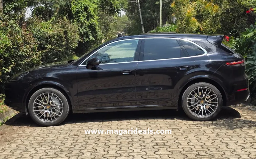 2020 Porsche Cayenne Turbo in Kenya for Sale | Magari Deals