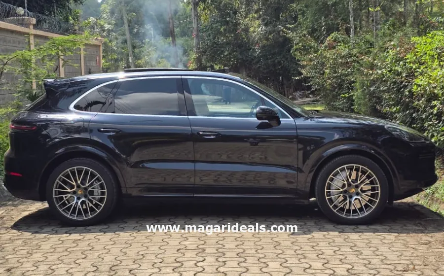 2020 Porsche Cayenne Turbo in Kenya for Sale | Magari Deals
