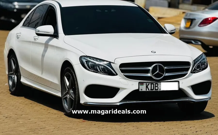 2014 MERCEDES BENZ C200 in Kenya for Sale | Magari Deals