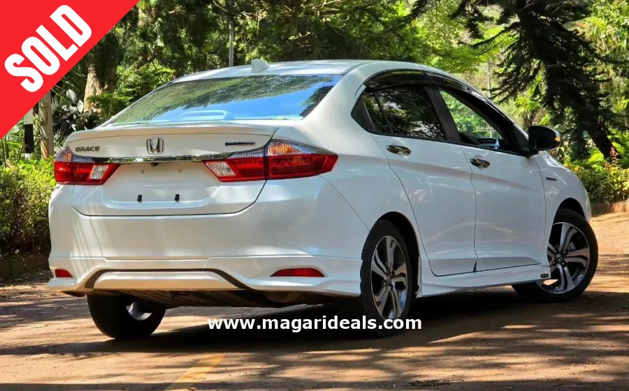 HONDA GRACE HYBRID in Kenya for Sale | Magari Deals