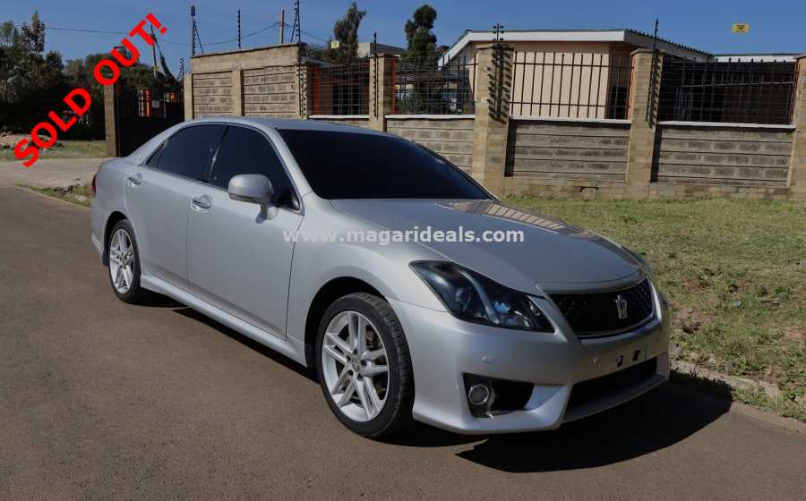 Toyota Crown Athlete  - Anniversary Edition for Sale | Magari Deals