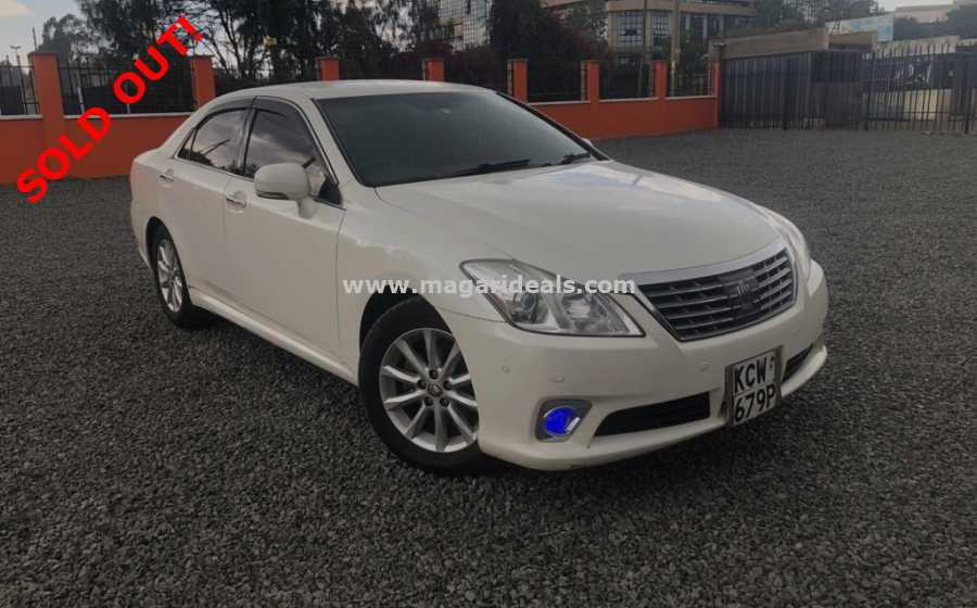 Toyota Crown - Royal Saloon for Sale | Magari Deals