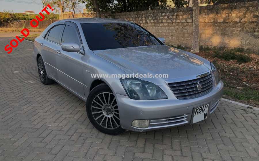 Toyota Crown Royal Saloon for Sale | Magari Deals