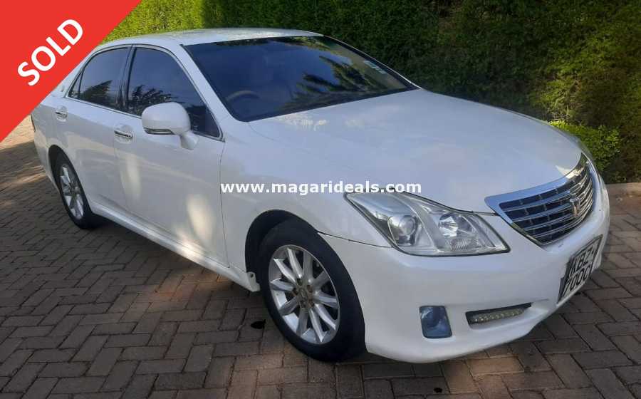 Toyota Crown (Royal Saloon) for Sale | Magari Deals