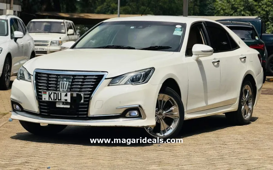 Toyota Crown Royal Saloon in Kenya for Sale | Magari Deals