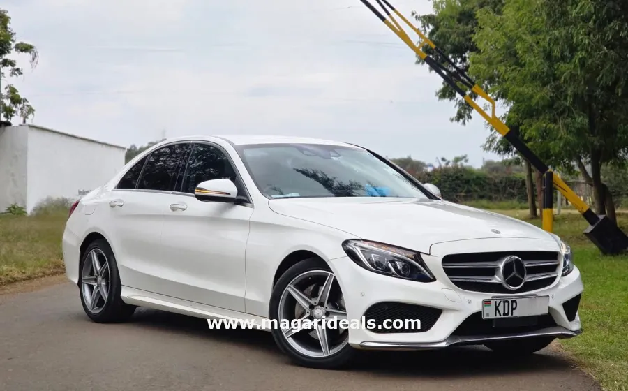 MERCEDES BENZ C200 2016 in Kenya for Sale | Magari Deals