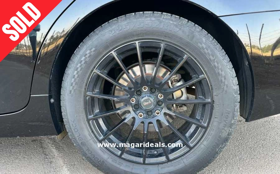 TOYOTA MARK X in Perfect Condition for Sale in Kenya | Magari Deals