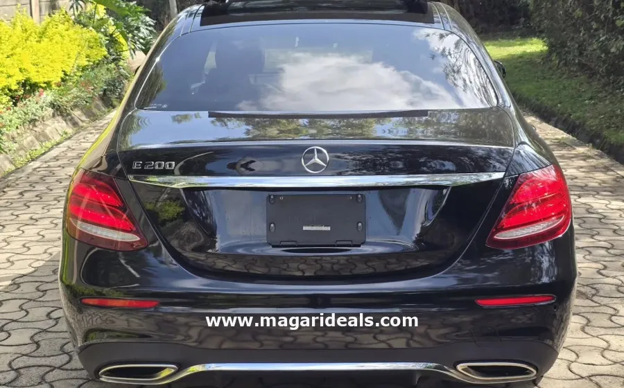 2019 MERCEDES BENZ E200 in Kenya for Sale | Magari Deals
