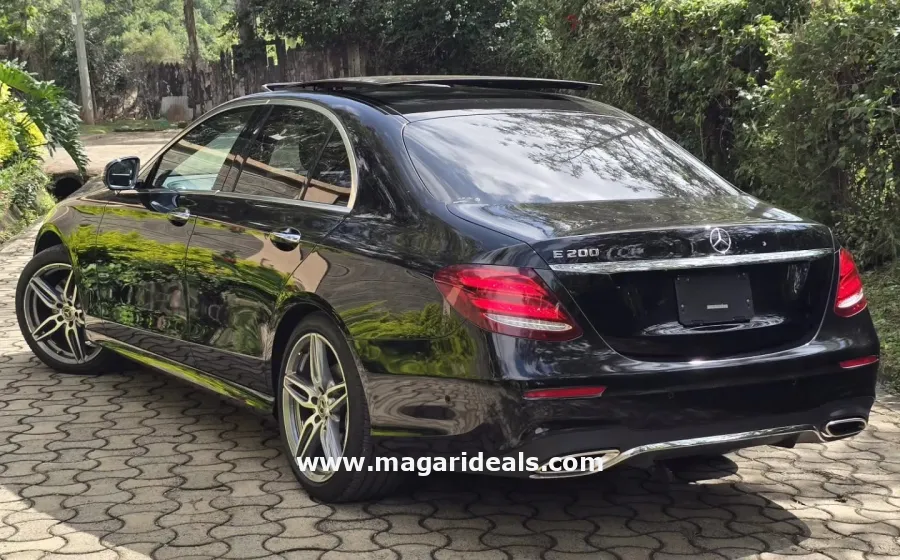 2019 MERCEDES BENZ E200 in Kenya for Sale | Magari Deals