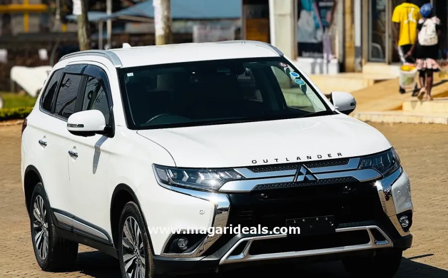 2018 MITSUBISHI OUTLANDER  in Kenya for Sale | Magari Deals