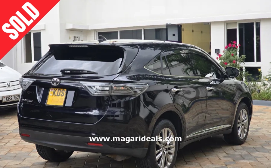 TOYOTA HARRIER 2017  in Kenya for Sale | Magari Deals