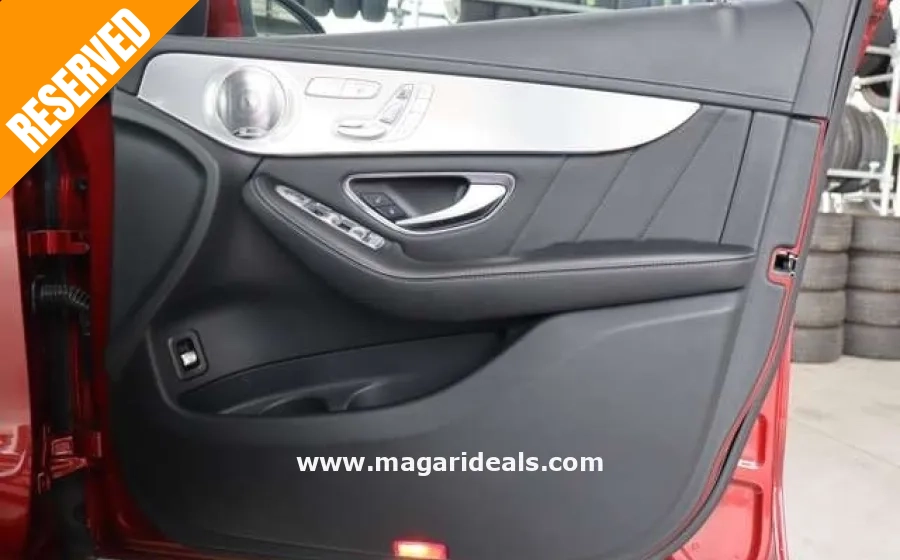 2017 MERCEDES BENZ GLC220D in Kenya in Kenya for Sale | Magari Deals