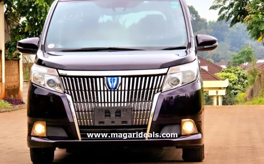 TOYOTA ESQUIRE 1.8 HYRBID in Kenya for Sale | Magari Deals
