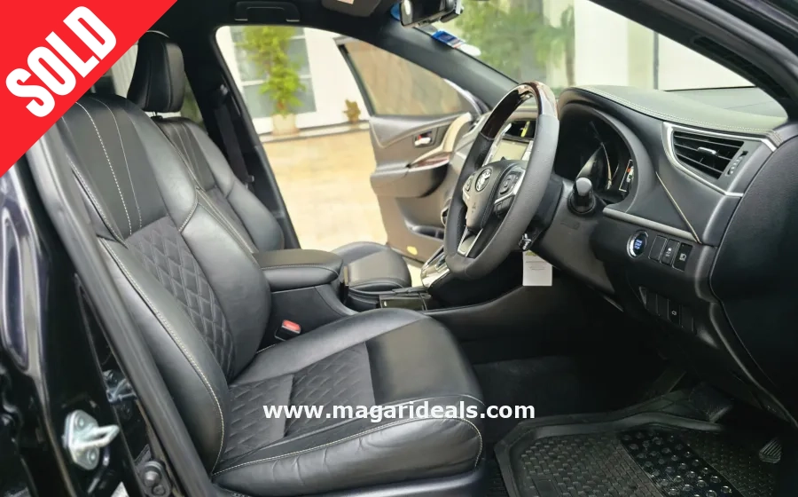 TOYOTA HARRIER 2017  in Kenya for Sale | Magari Deals