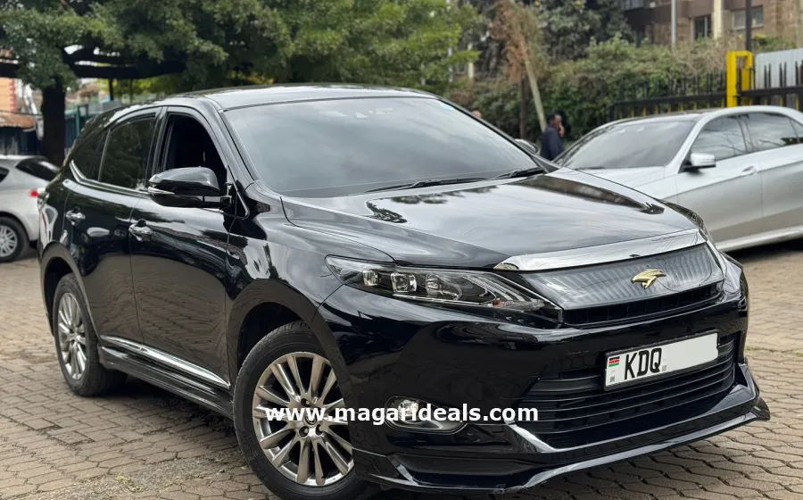 TOYOTA HARRIER 2017  in Kenya for Sale | Magari Deals