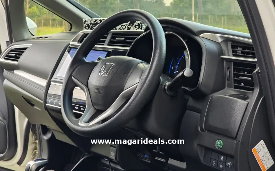 2016 HONDA FIT in Nairobi for Sale in Kenya for Sale | Magari Deals