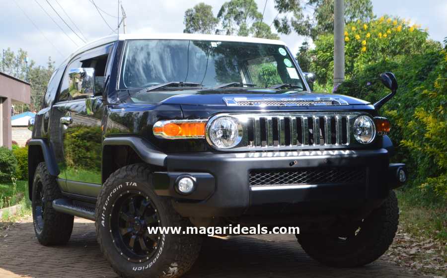 TOYOTA FJ CRUISER in Kenya for Sale | Magari Deals