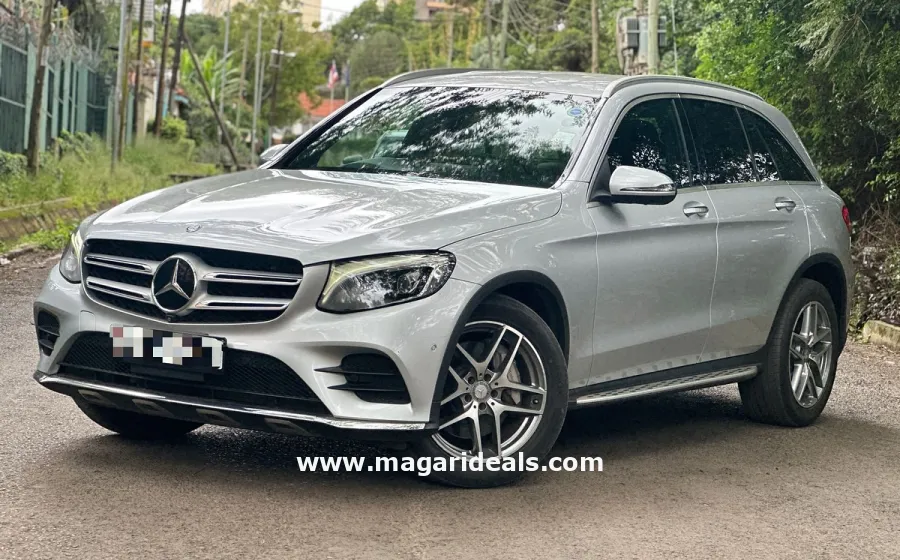 2016 MERCEDES BENZ GLC 250 4MATIC in Kenya for Sale | Magari Deals