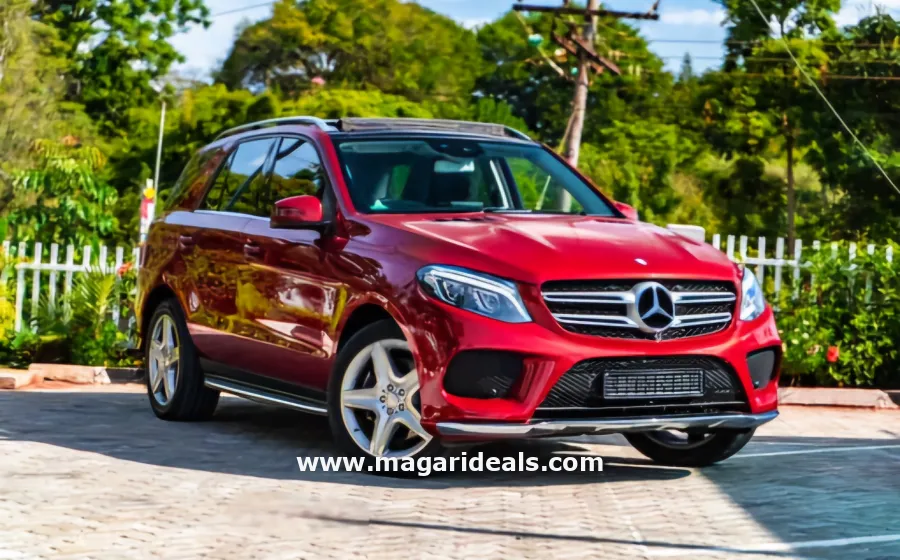 MERCEDES BENZ GLE400 4MATIC with SUNROOF  in Kenya for Sale | Magari Deals