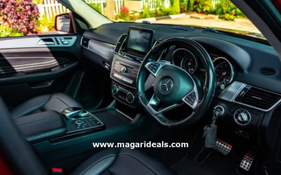 MERCEDES BENZ GLE400 4MATIC with SUNROOF  in Kenya for Sale | Magari Deals