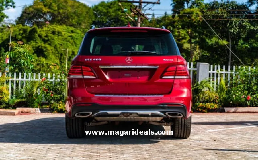 MERCEDES BENZ GLE400 4MATIC with SUNROOF  in Kenya for Sale | Magari Deals