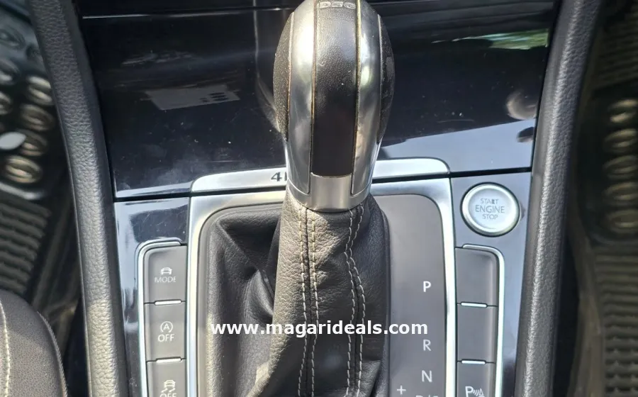 2014 VW Golf R for Sale in Nairobi in Kenya for Sale | Magari Deals