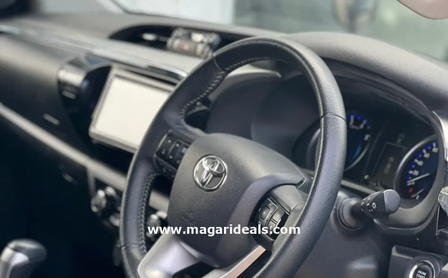 TOYOTA HILUX DC 2018 Model 2400cc Black in Kenya for Sale | Magari Deals