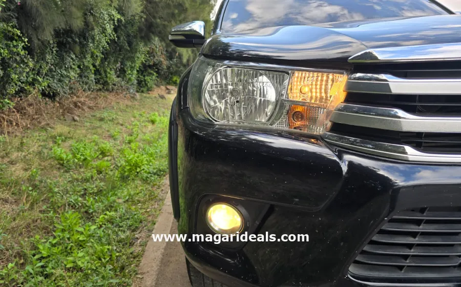 TOYOTA HILUX Revo Double Cab 2017 Manual in Kenya for Sale | Magari Deals
