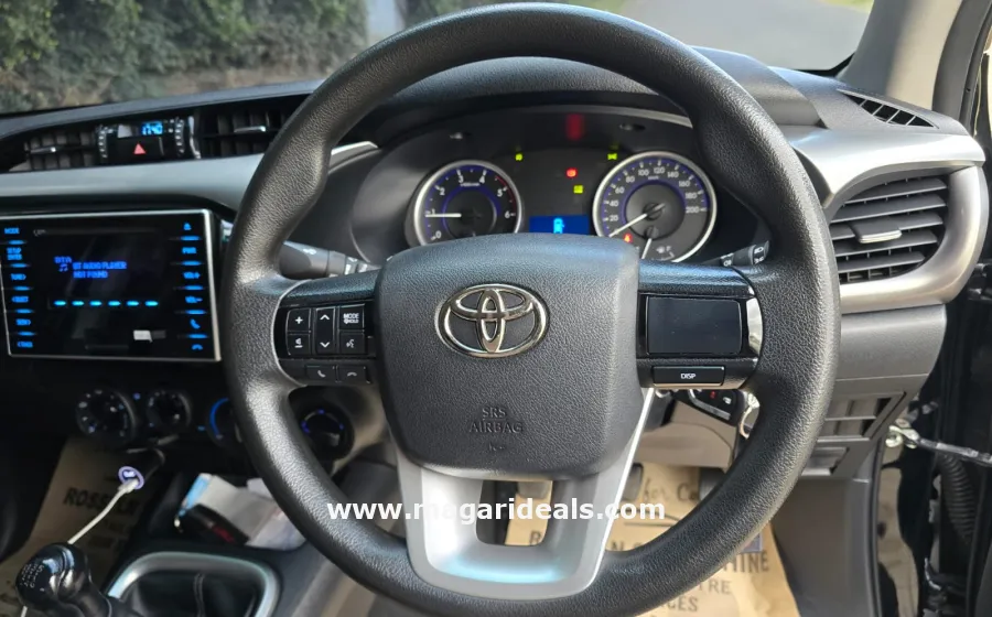 TOYOTA HILUX Revo Double Cab 2017 Manual in Kenya for Sale | Magari Deals